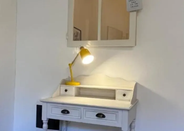 Penthouse G Reni דירה